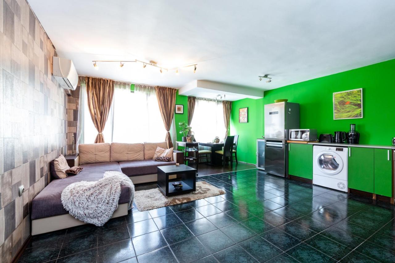 The - Free Parking Aparthotel