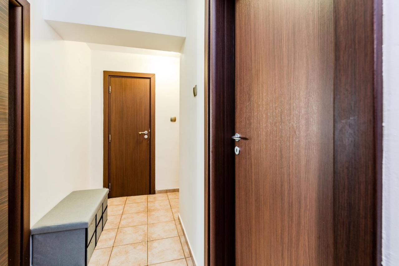 The - Free Parking Aparthotel *